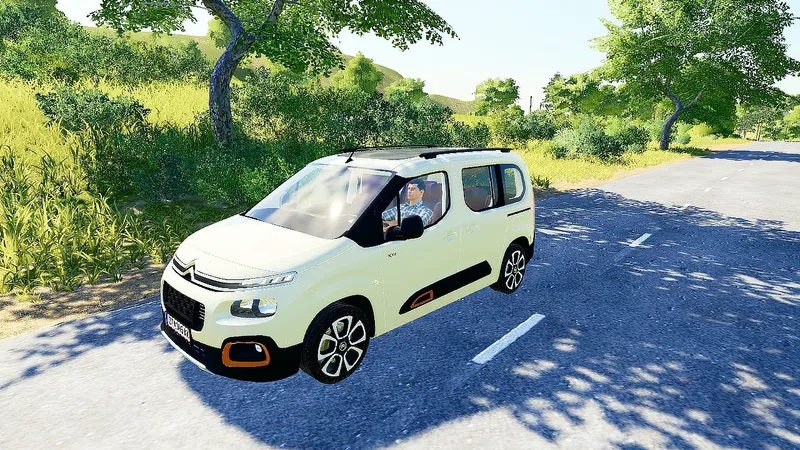 Автомобиль Citroen Berlingo 2019 v 1.0
