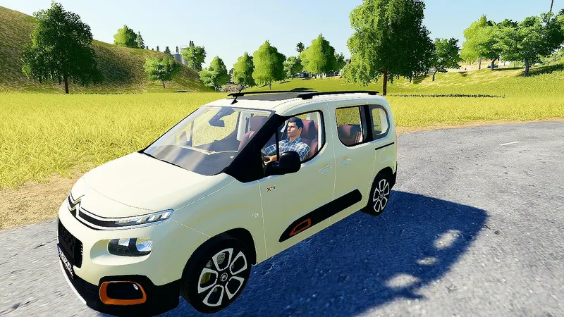 Автомобиль 2019 Citroen Berlingo v 1.0