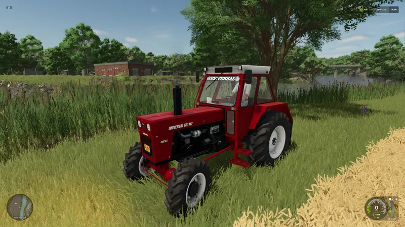 Трактор Universal 650M v1.0