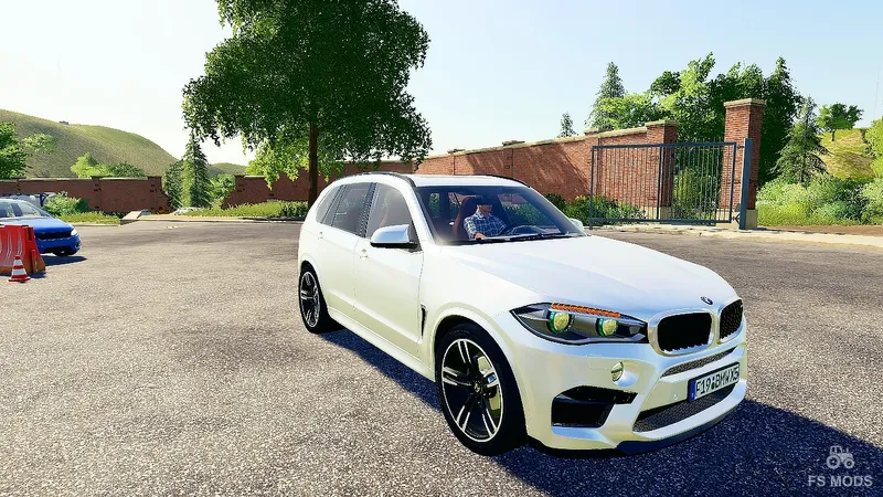 Автомобиль BMW X5M v 1.0