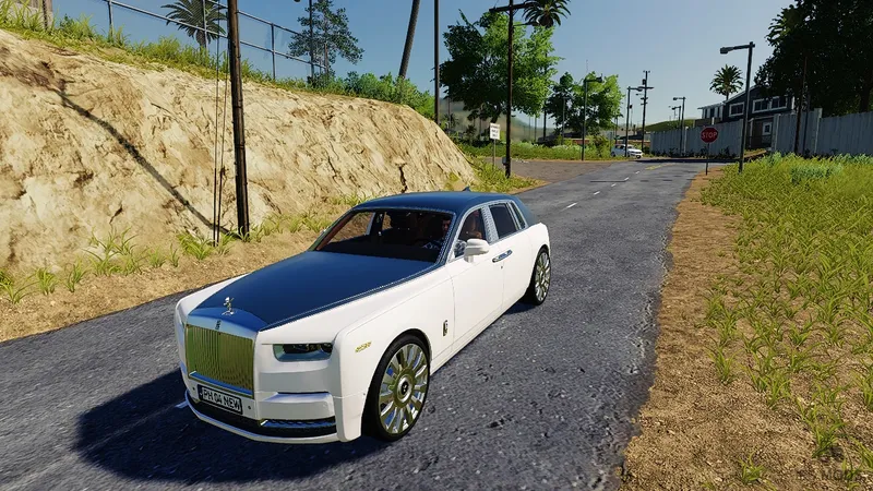 Автомобиль 2018 Rolls Royce Phantom v 1.0