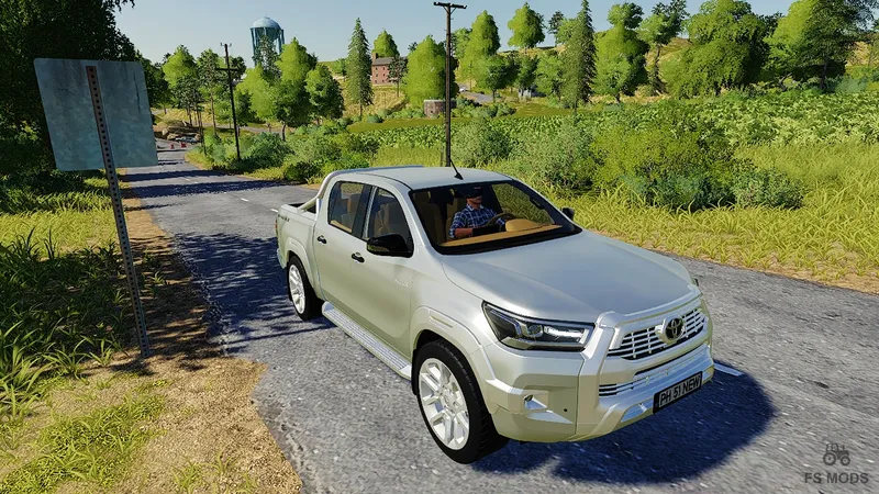 Автомобиль 2021 Toyota Hilux Invincible v 1.0